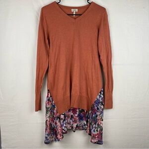 Logo by Lori Goldstein layered sweater